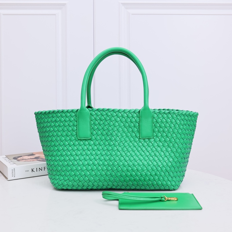 BOTTEGA VENETA Cabat Medium Tote Handbag