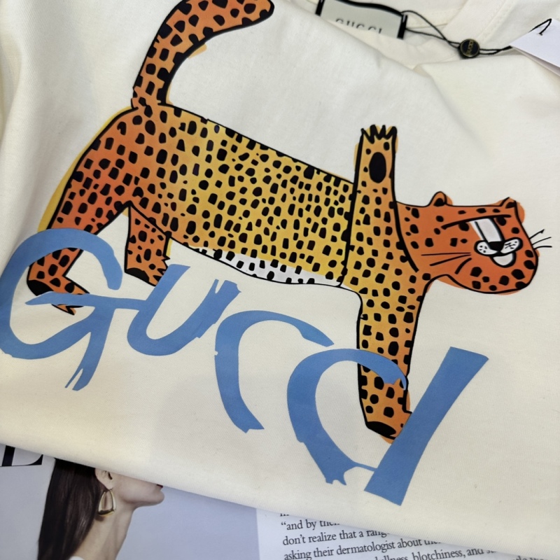 GUCCI T-shirt