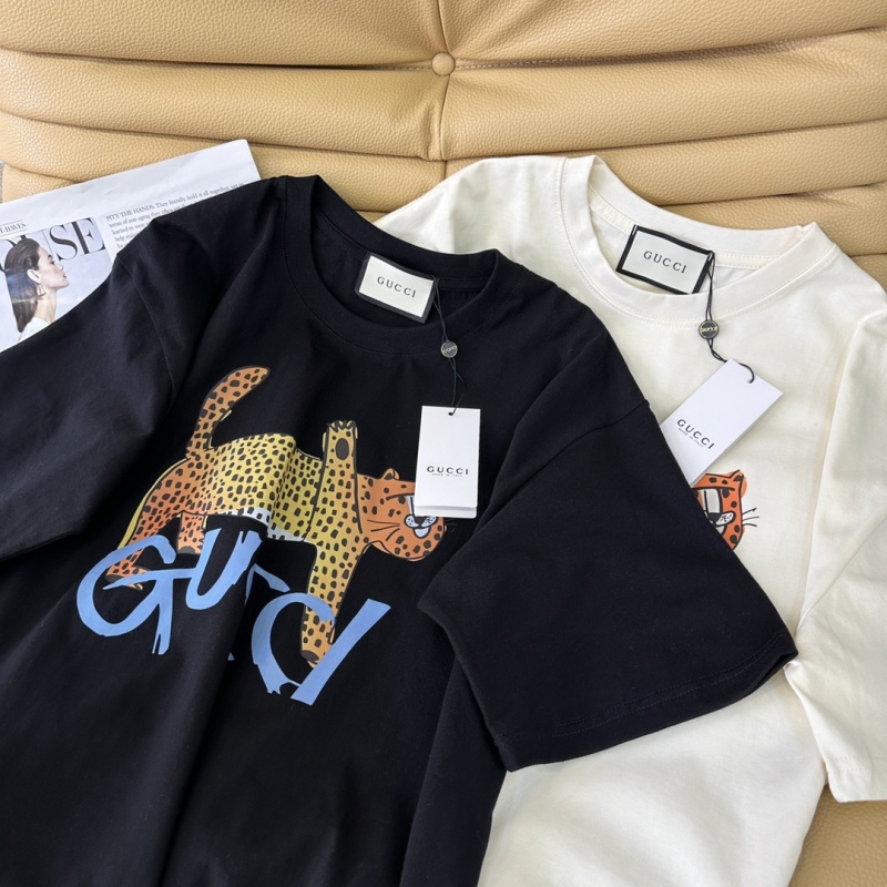 GUCCI T-shirt