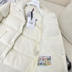 MONCLER Down jacket