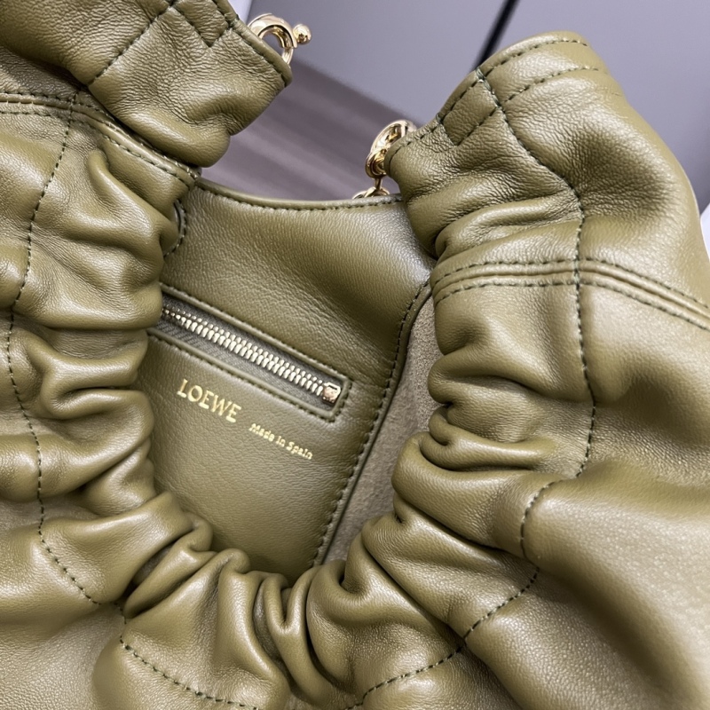 LOEWE Small Squeeze handbag