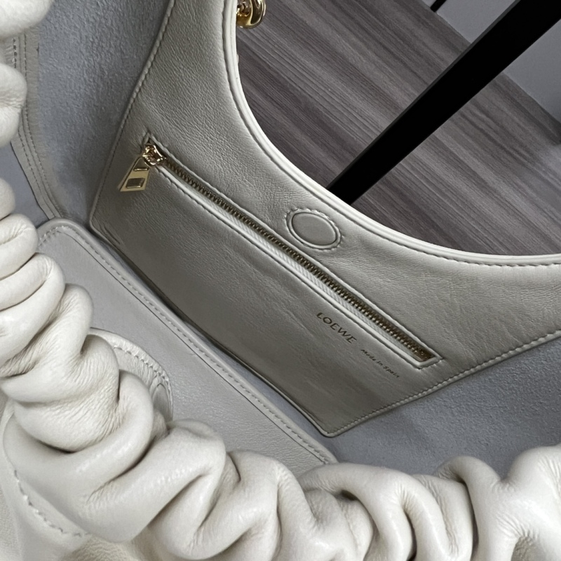 LOEWE Small Squeeze handbag