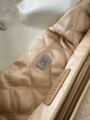 CHANEL 22 Handbag
