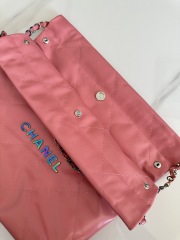 CHANEL 22 Handbag