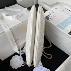 CHANEL 2C Shoulder bag