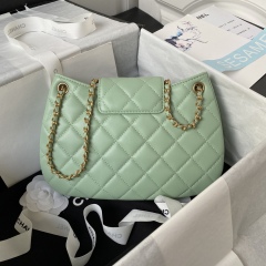 CHANEL 2C Shoulder bag