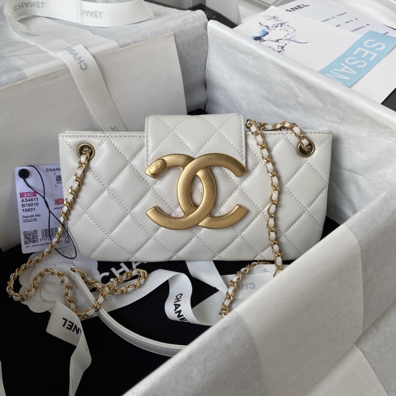 CHANEL Shoulder bag
