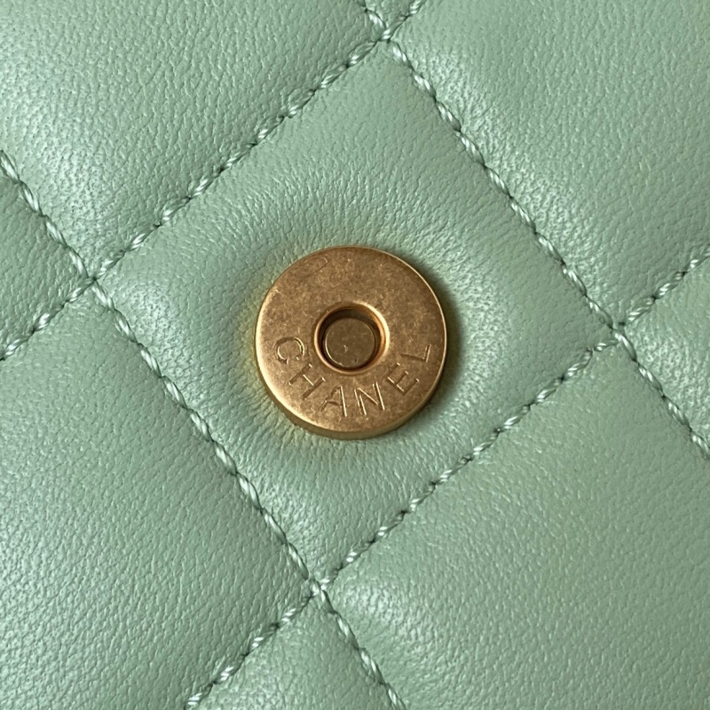 CHANEL 2C Shoulder bag
