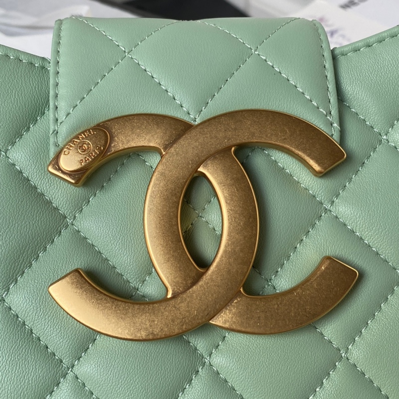CHANEL 2C Shoulder bag