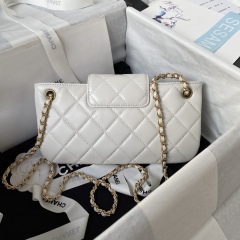 CHANEL Shoulder bag