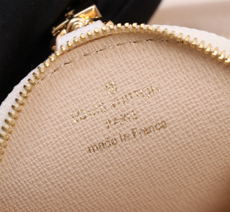 LV ONTHEGO Small Handbag