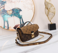 LV POCHETTE MÉTIS EAST WEST Handbag