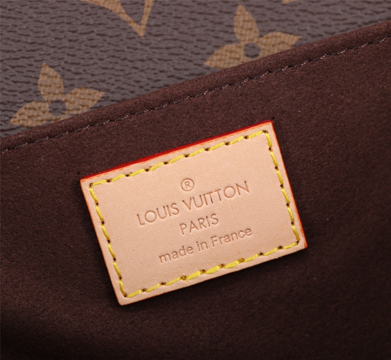 LV POCHETTE MÉTIS EAST WEST Handbag