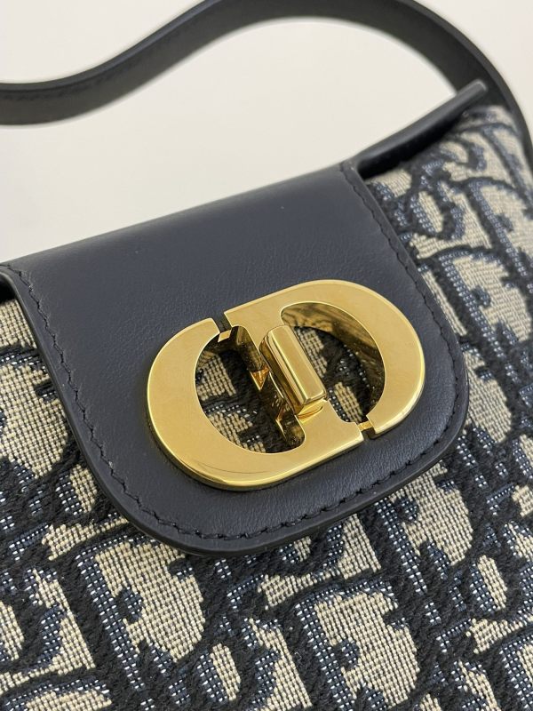 DIOR 30 MONTAIGNE DIOR AMBER Mini Bucket Bag