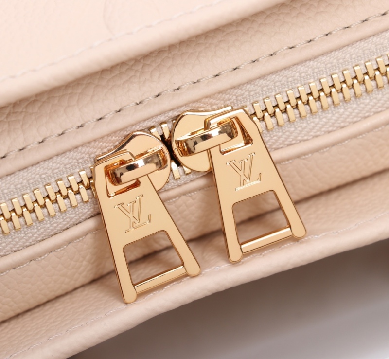 LV ONTHEGO EAST WEST handbag
