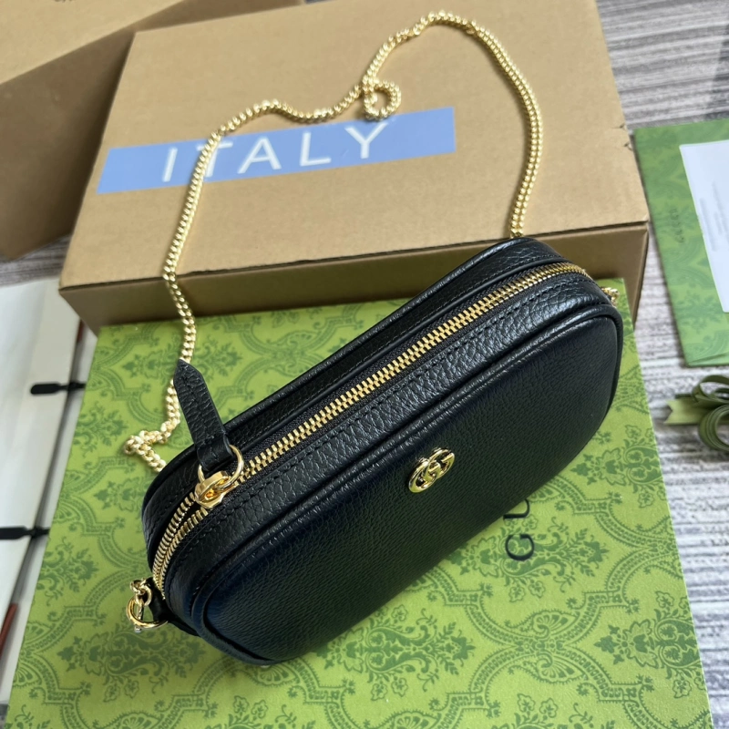 GUCCI GG Marmont Mini Shoulder Bag