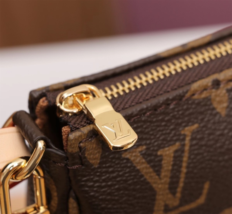 LVPOCHETTE ACCESSOIRES handbag