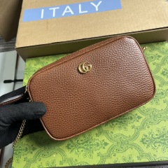 GUCCI GG Marmont Mini Shoulder Bag