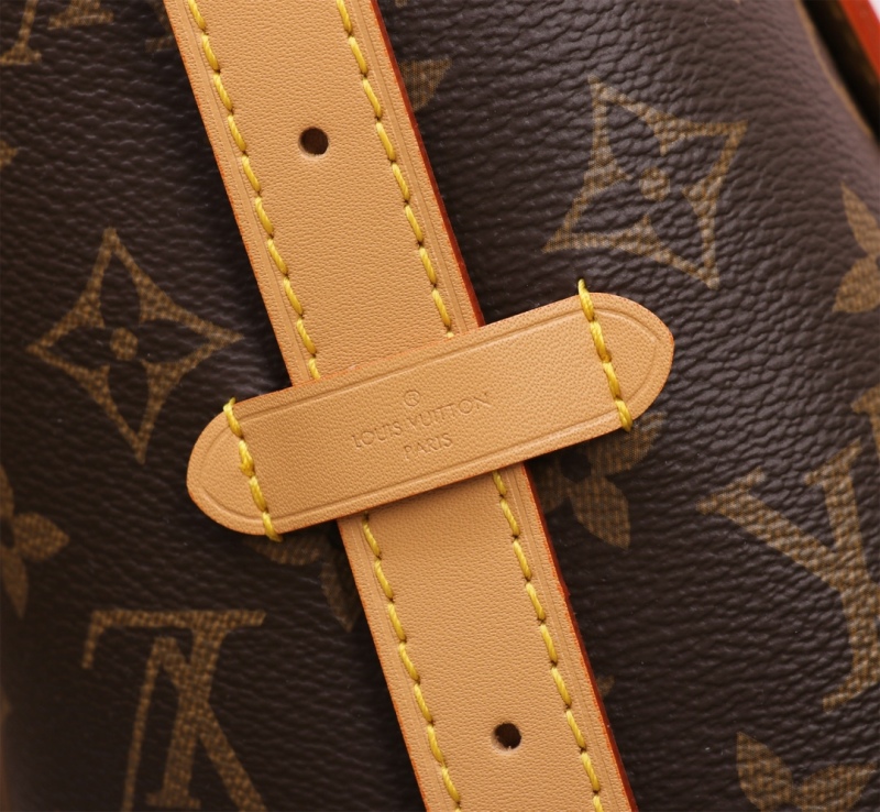 LV CARRYALL small handbag