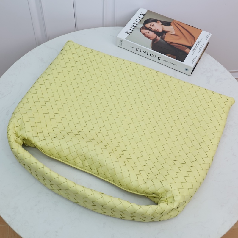 BOTTEGA VENETA Large Hop Shoulder Bag