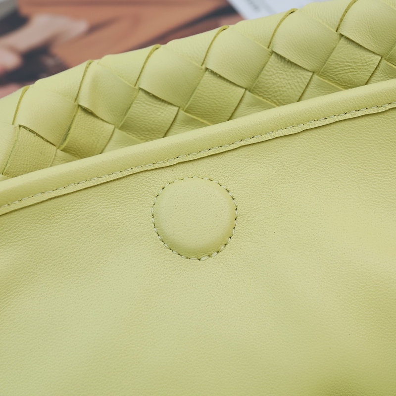 BOTTEGA VENETA Large Hop Shoulder Bag
