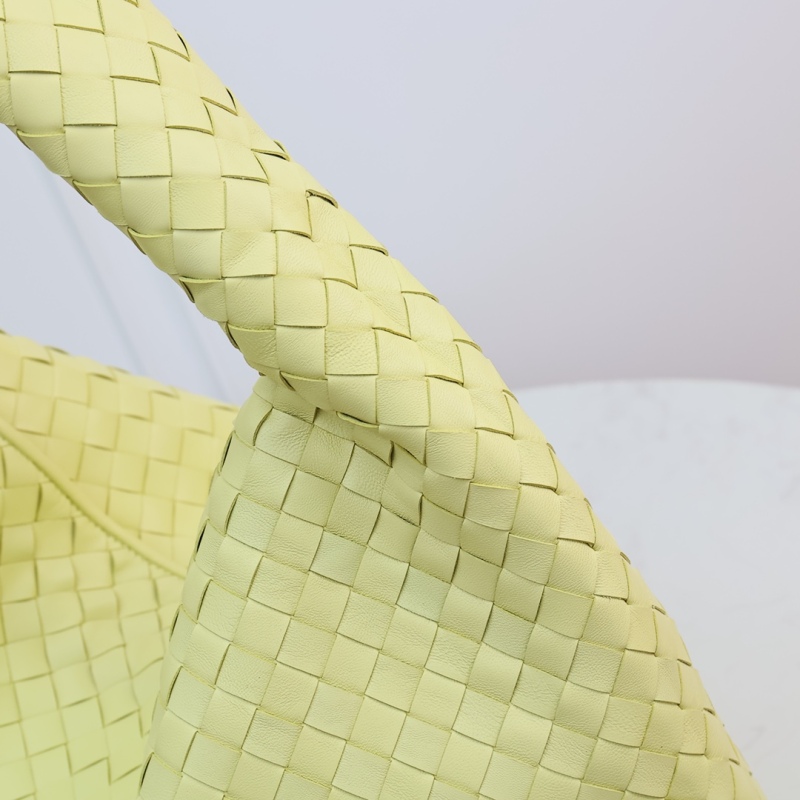 BOTTEGA VENETA Large Hop Shoulder Bag