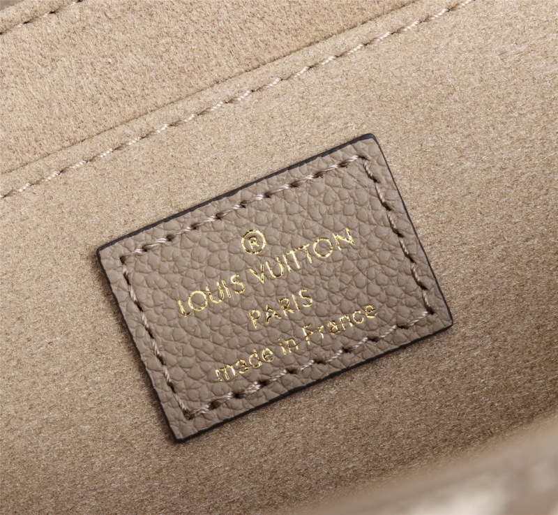 LV FAVORITE Handbag