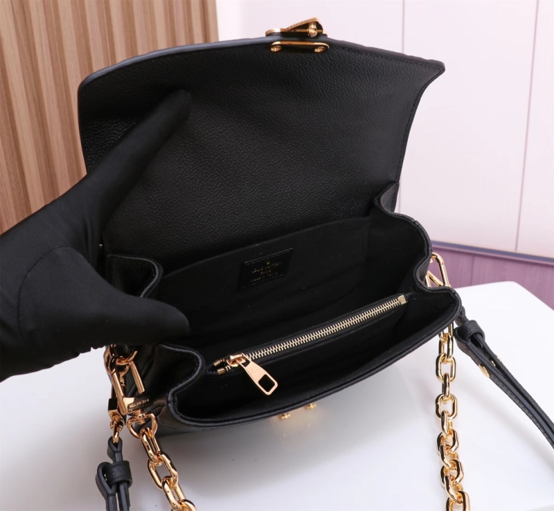 LV POCHETTE MÉTIS EAST WEST handbag