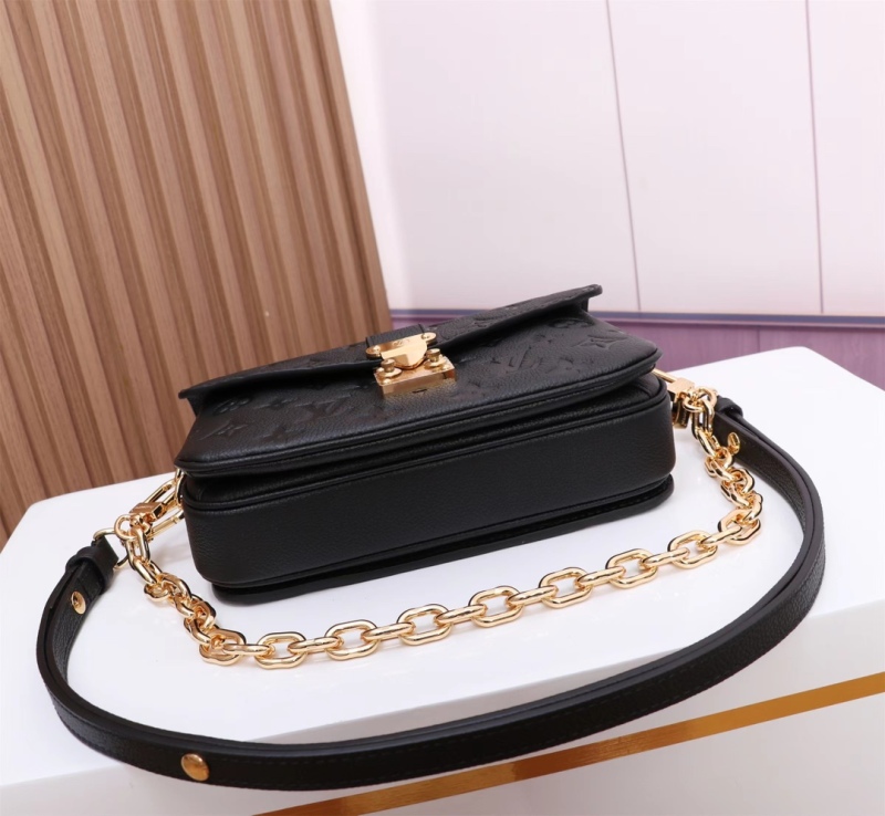 LV POCHETTE MÉTIS EAST WEST handbag