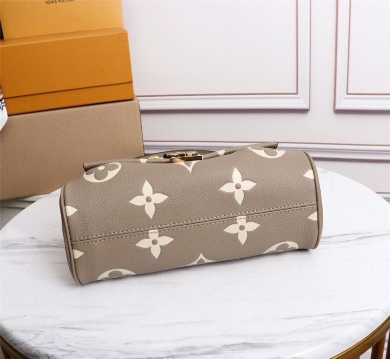 LV FAVORITE Handbag