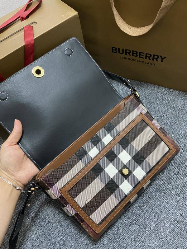BURBERRY Note Bag