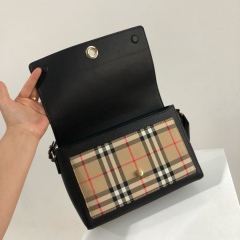 BURBERRY Note Bag