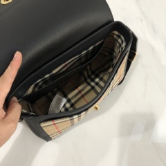 BURBERRY Note Bag