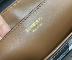 BURBERRY Note Bag