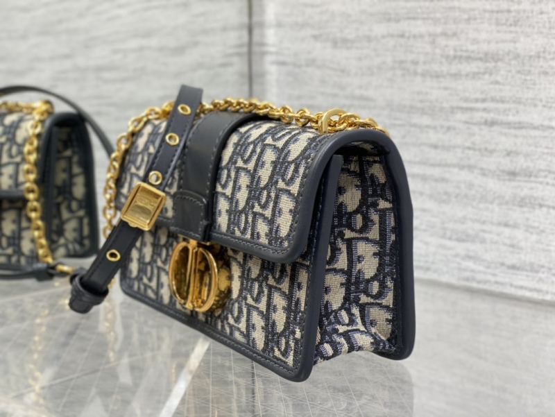 DIOR 30 MONTAIGNE EAST-WEST Chain Handbag