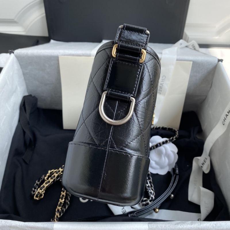 CHANEL GABRIELLE Small Wandering shoulder bag
