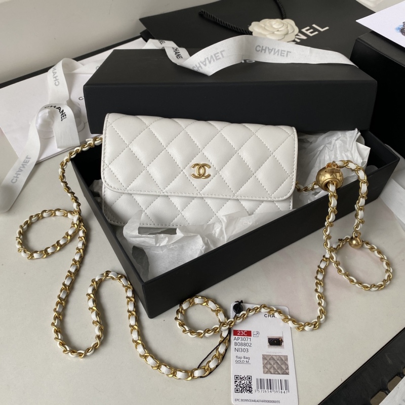 CHANEL Chain mouth cover mobile phone bag