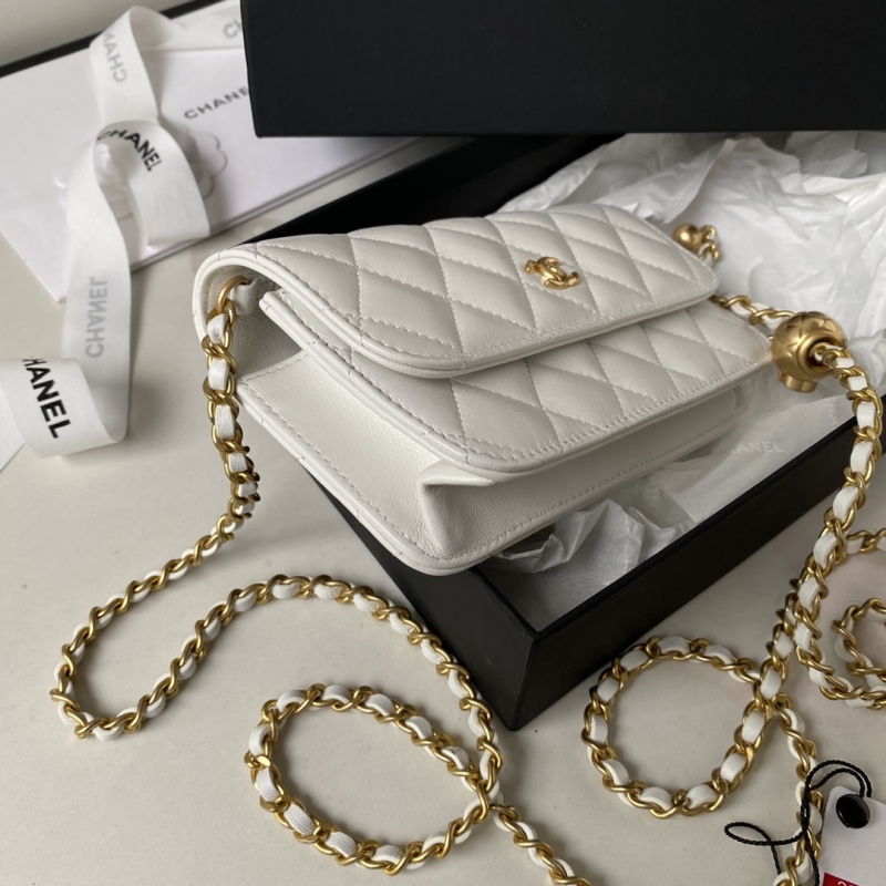 CHANEL Chain mouth cover mobile phone bag