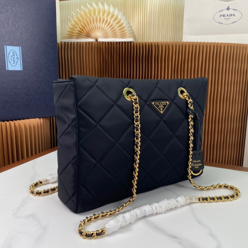 Prada Re Edition 1995 Cha î ne Large Recycled Nylon Handbag