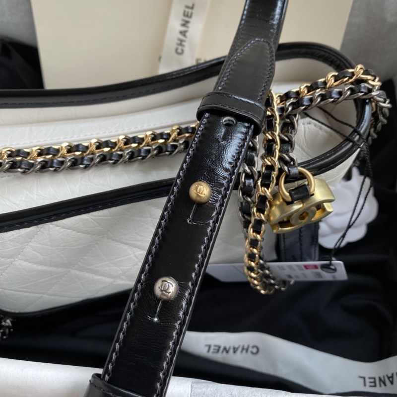 CHANEL GABRIELLE Small Wandering shoulder bag