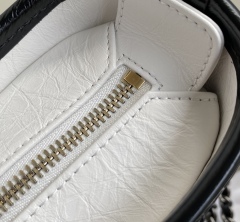 CHANEL GABRIELLE Small Wandering shoulder bag