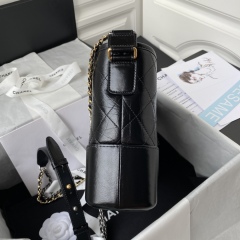 CHANEL GABRIELLE Wandering shoulder bag