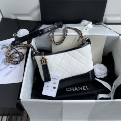 CHANEL GABRIELLE Small Wandering shoulder bag