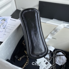 CHANEL GABRIELLE Small Wandering shoulder bag