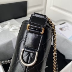 CHANEL GABRIELLE Wandering shoulder bag