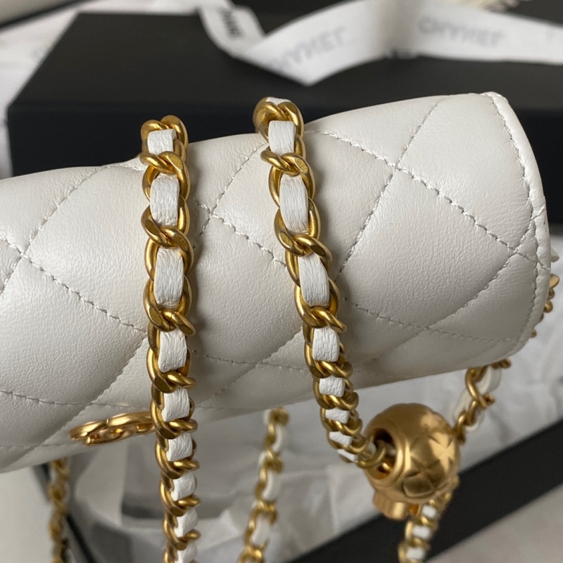 CHANEL Chain mouth cover mobile phone bag