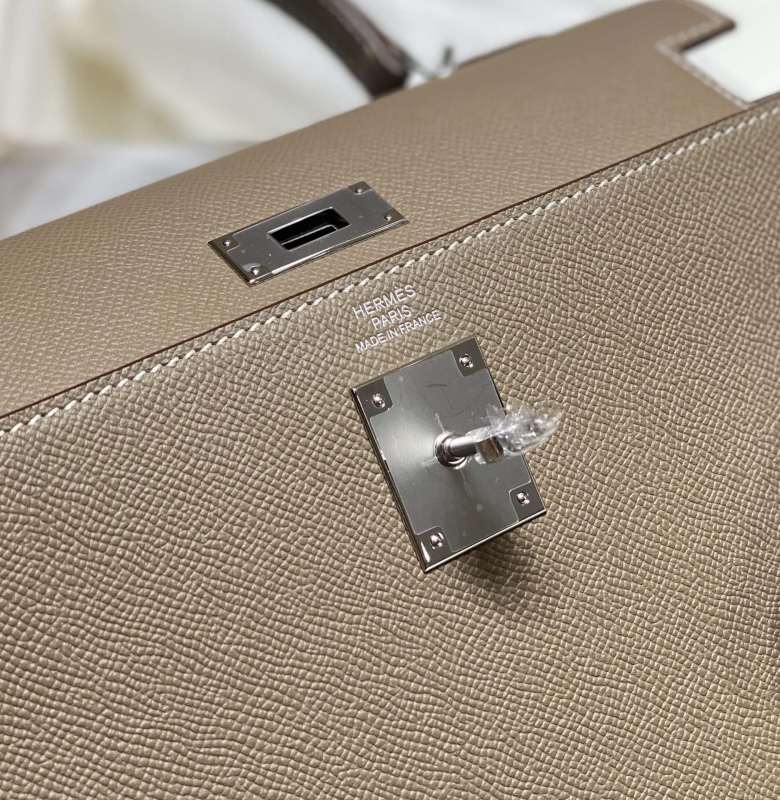 HERMES Kelly Handbag