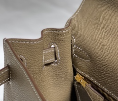 HERMES Kelly Handbag