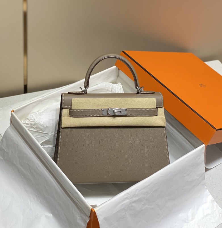 HERMES Kelly Handbag