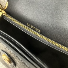 BALENCIAGA LECRUSH Small chain strap bag